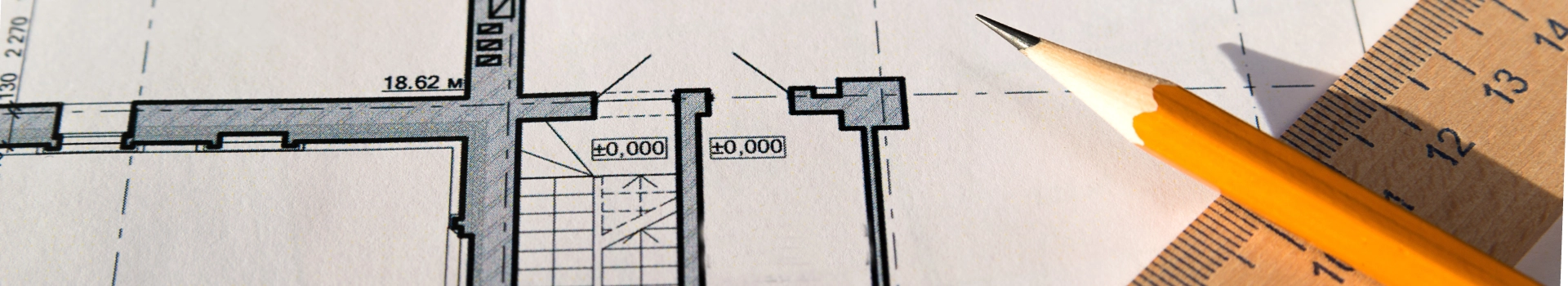 plan projektowy i ołówek